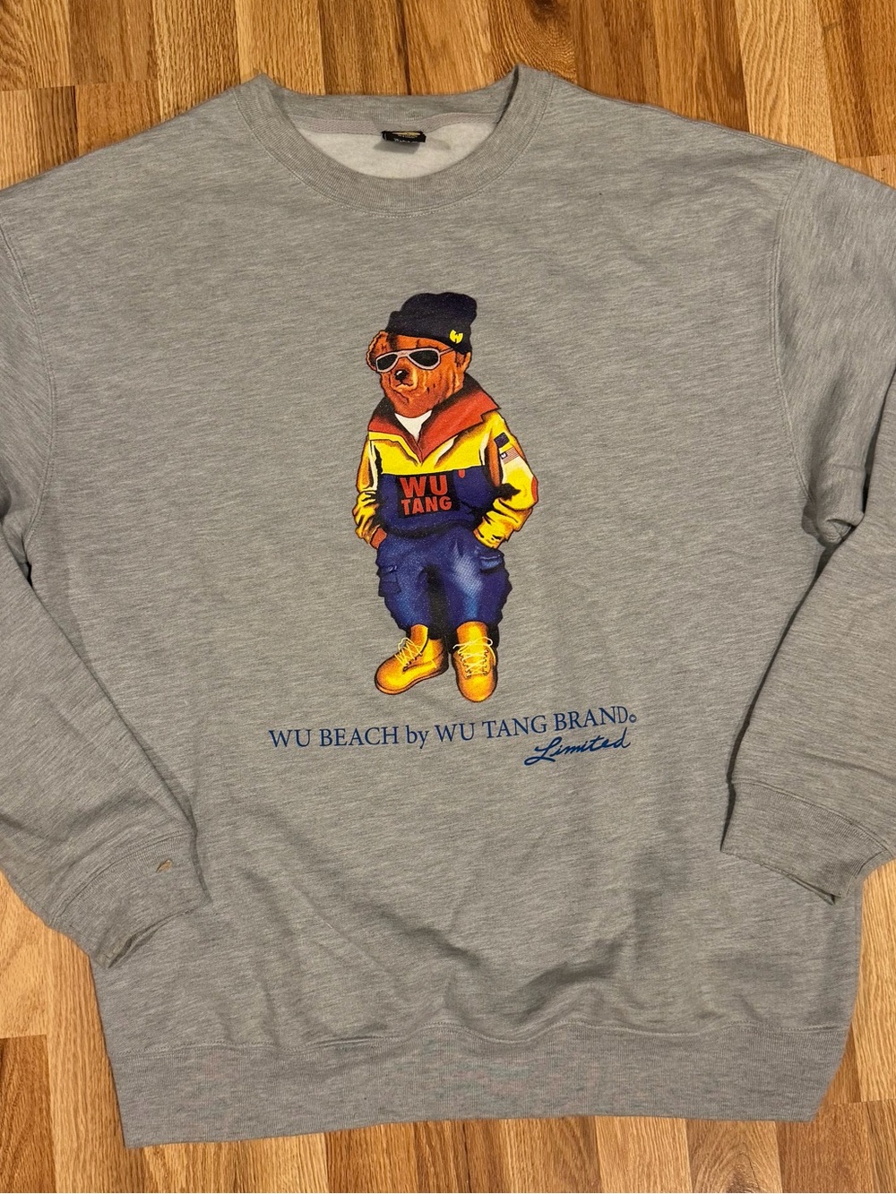 Wu Tang Brand “Snow Beach Bear” CrewNeck Sz XL